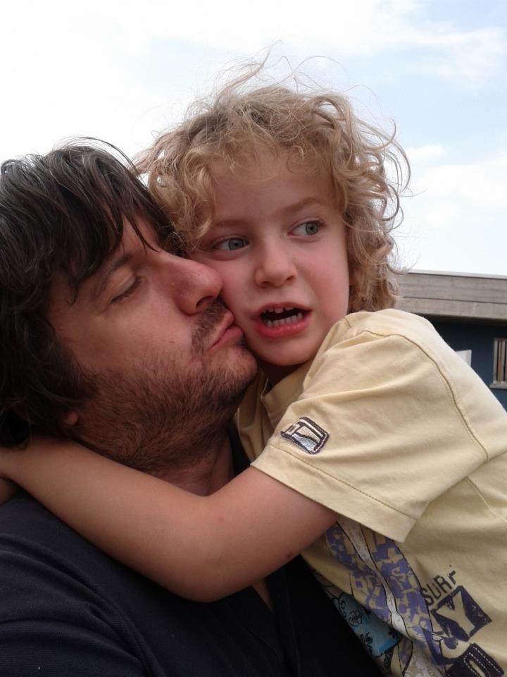 Io e Pietro, padre e figlio che camminano insieme
